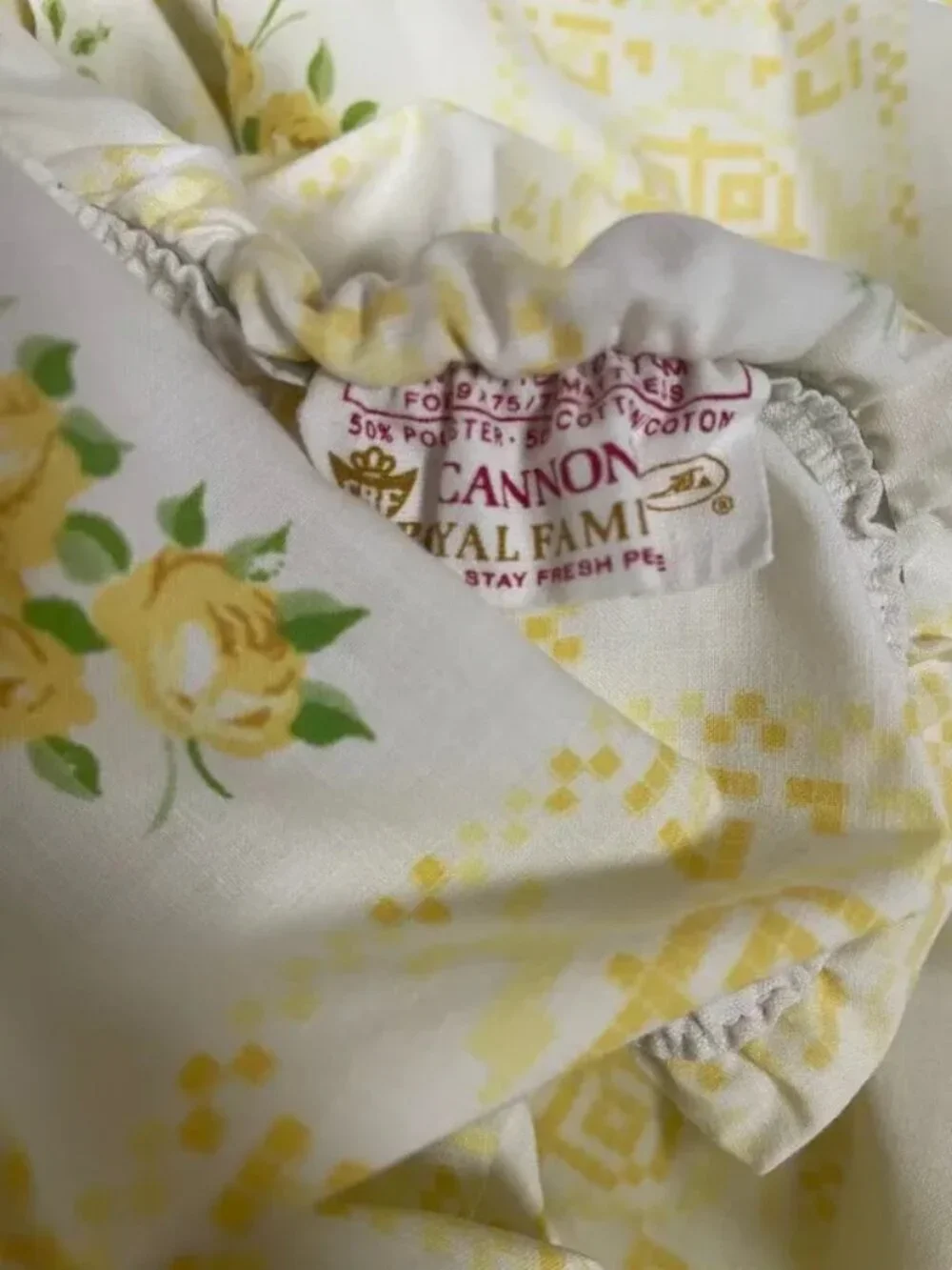 Vintage Cannon Royal Family Twin Fitted Bed Sheet Yellow Flower Power Floral Cot